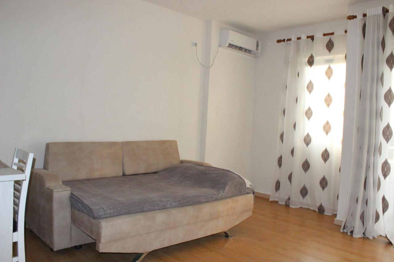 Cocoon Apartment Драч Екстериор снимка
