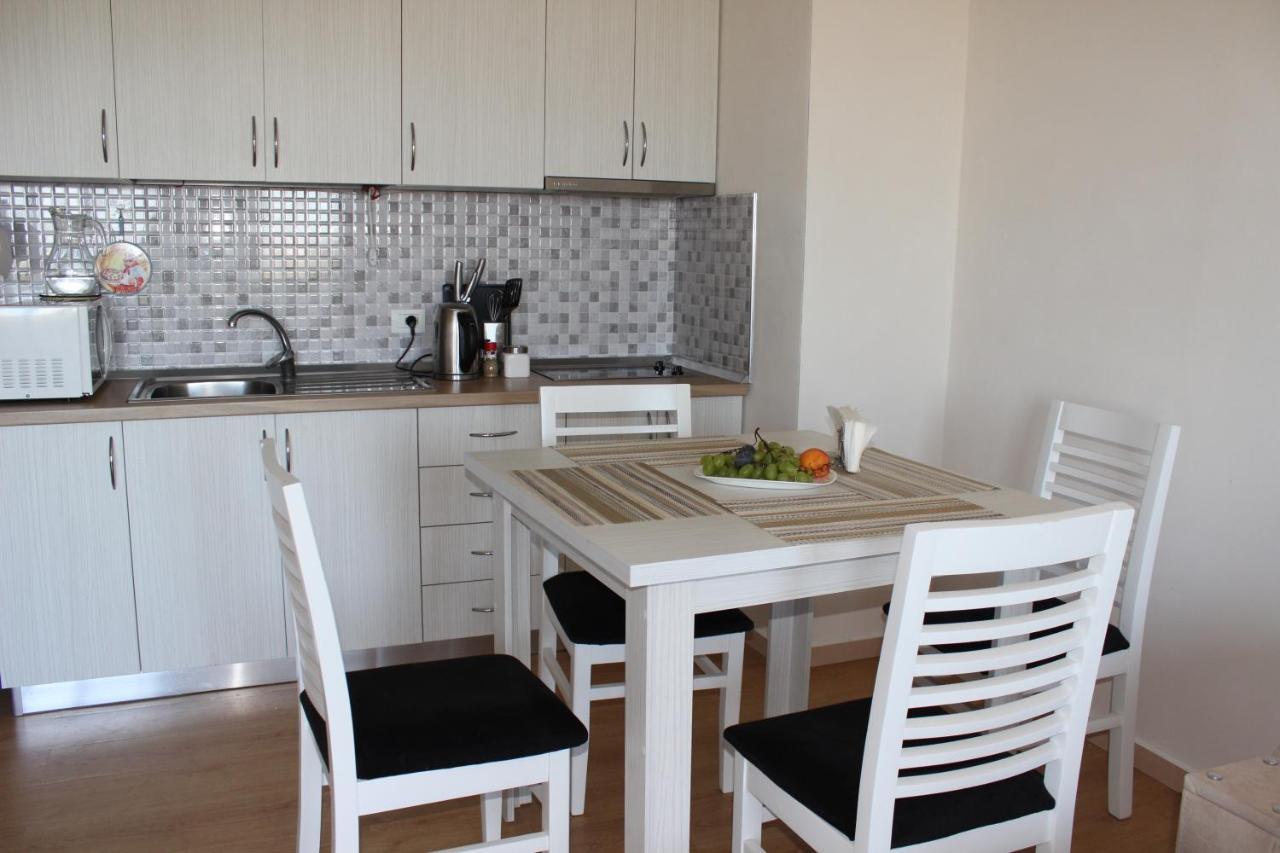 Cocoon Apartment Драч Екстериор снимка