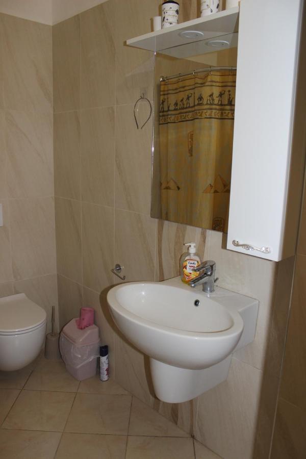 Cocoon Apartment Драч Екстериор снимка